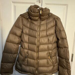 Calvin Klein Women's Light-Weight Premium Down Jacket - Olive Green Women's S